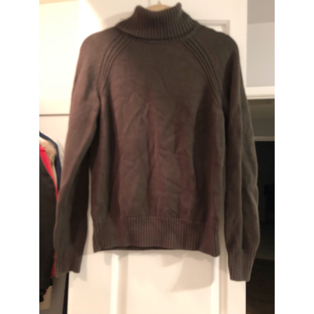 Jeanne Pierre high neck dark green sweater